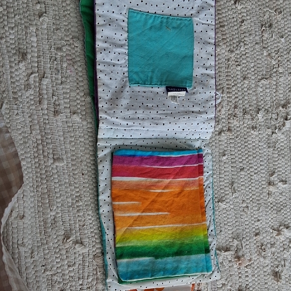 Lovevery Cloth Book Flash Card Slots No Cards With Book - Picture 2 of 10